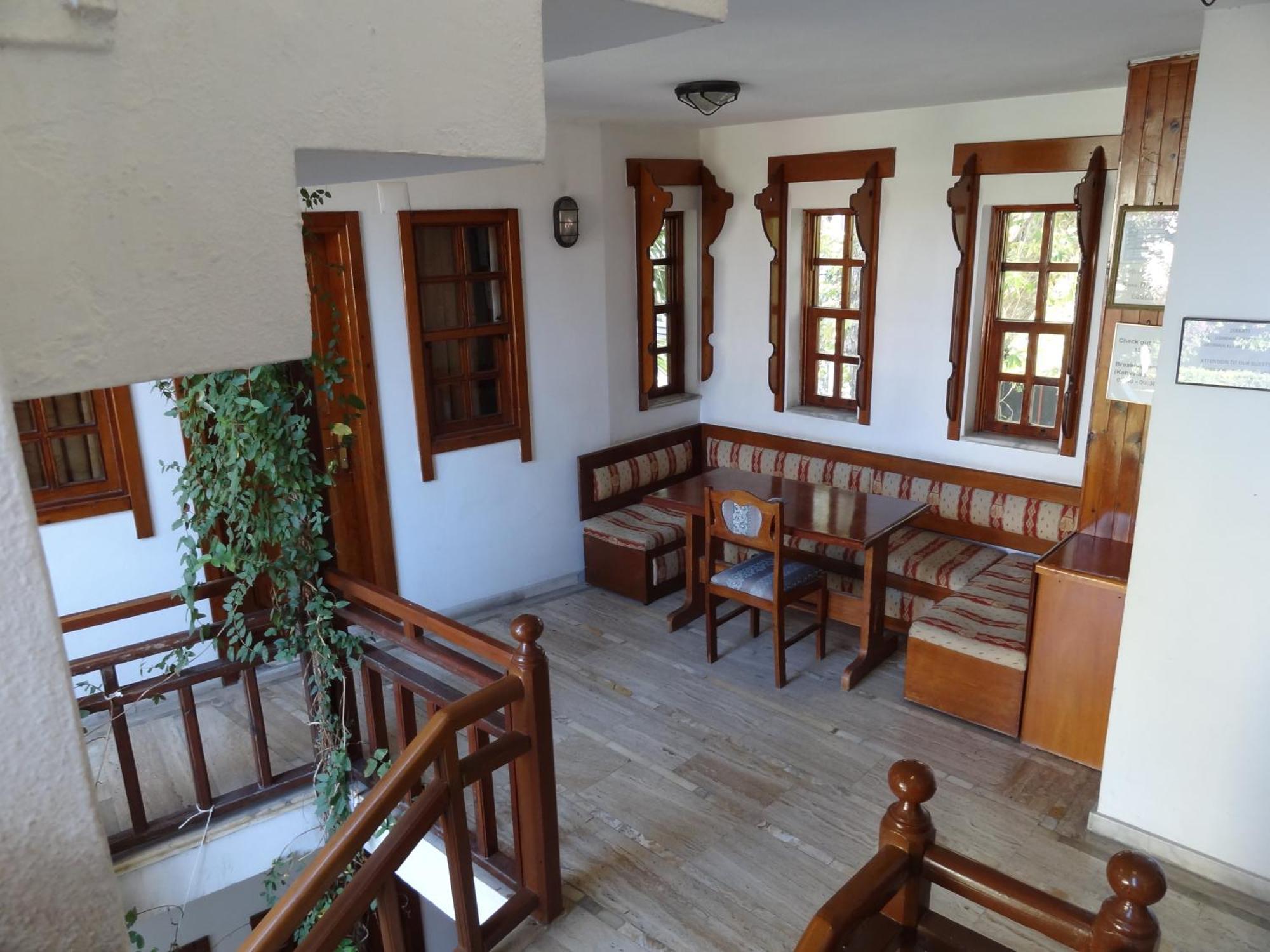 Hotel Karyatit Kaleici Antalya Exterior foto